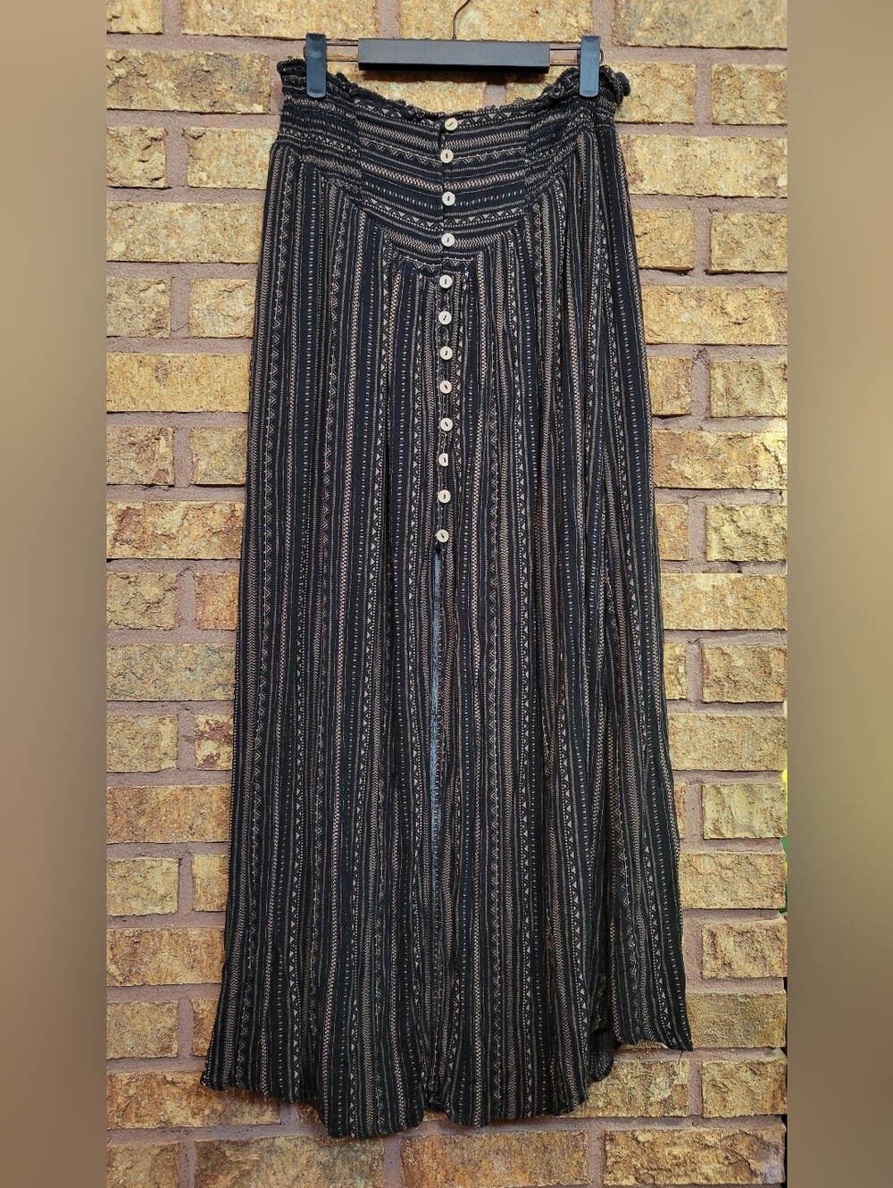 Promesa Black Geometric Striped Button-Front Maxi Skirt with Slit Medium Rayon